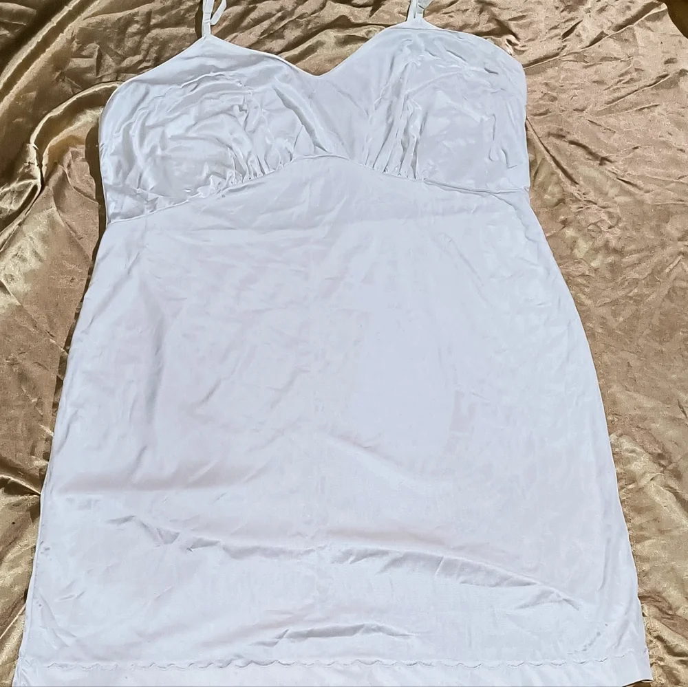 Vintage Figure Fit by Indera slip dress size 48. Made by INDERO. - Picture 4 of 5